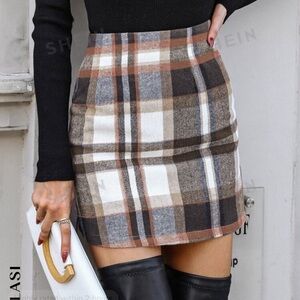 Plaid Wool-Mix Fitted High Waisted Mini Skirt